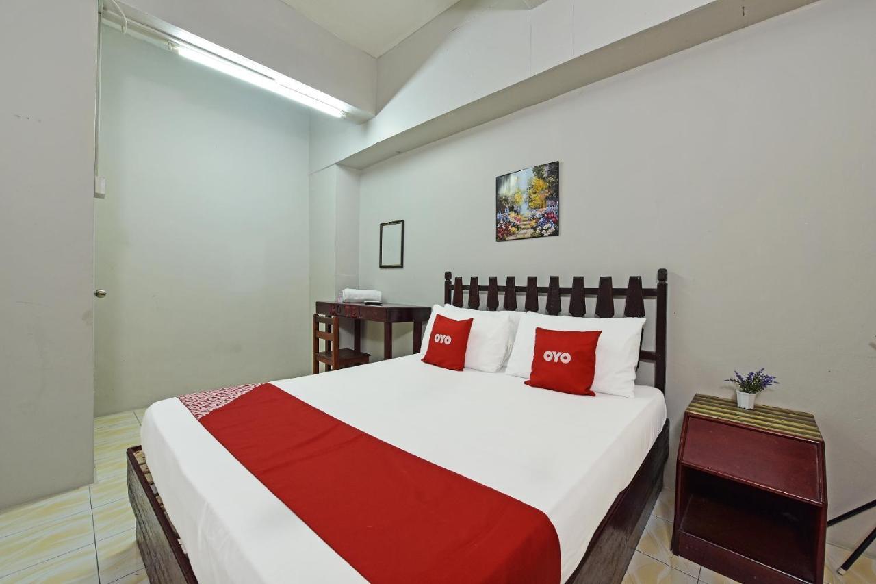 Super Oyo Capital O 90659 Raintown Timbers Hotel Taiping Bagian luar foto