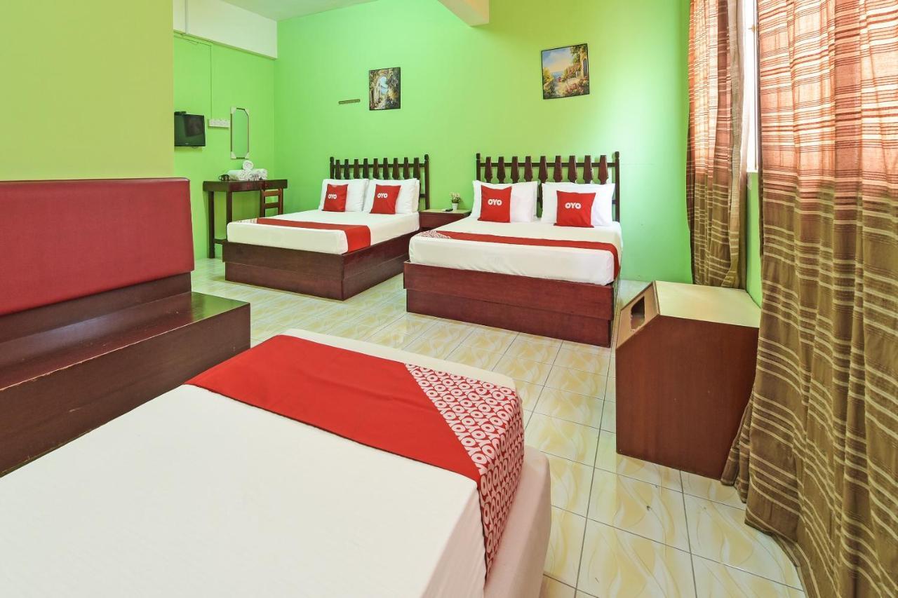Super Oyo Capital O 90659 Raintown Timbers Hotel Taiping Bagian luar foto